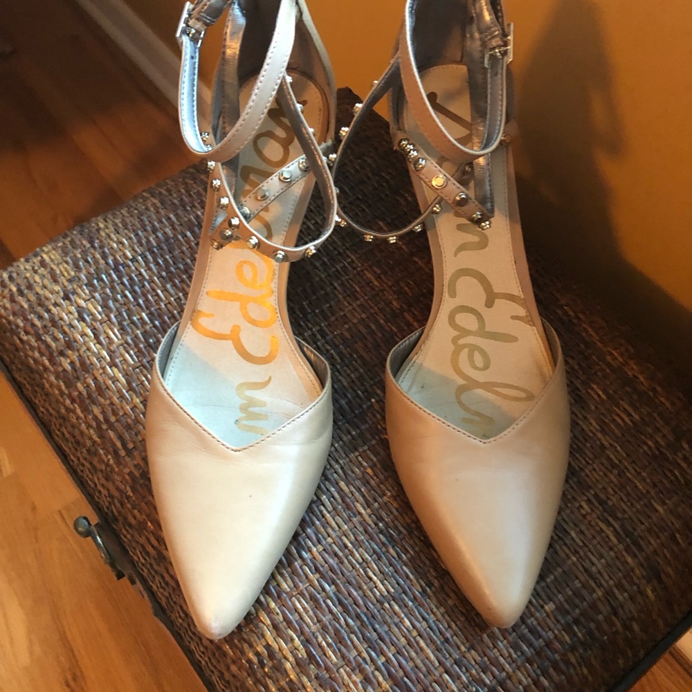 Shoes - Picture 3 of 5